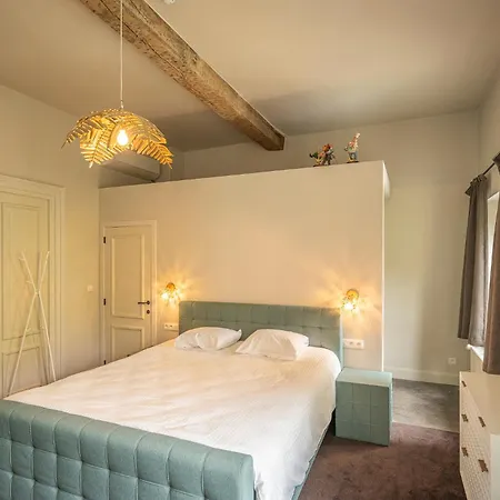 Leyselebeke Castle Bed & Breakfast Brugge